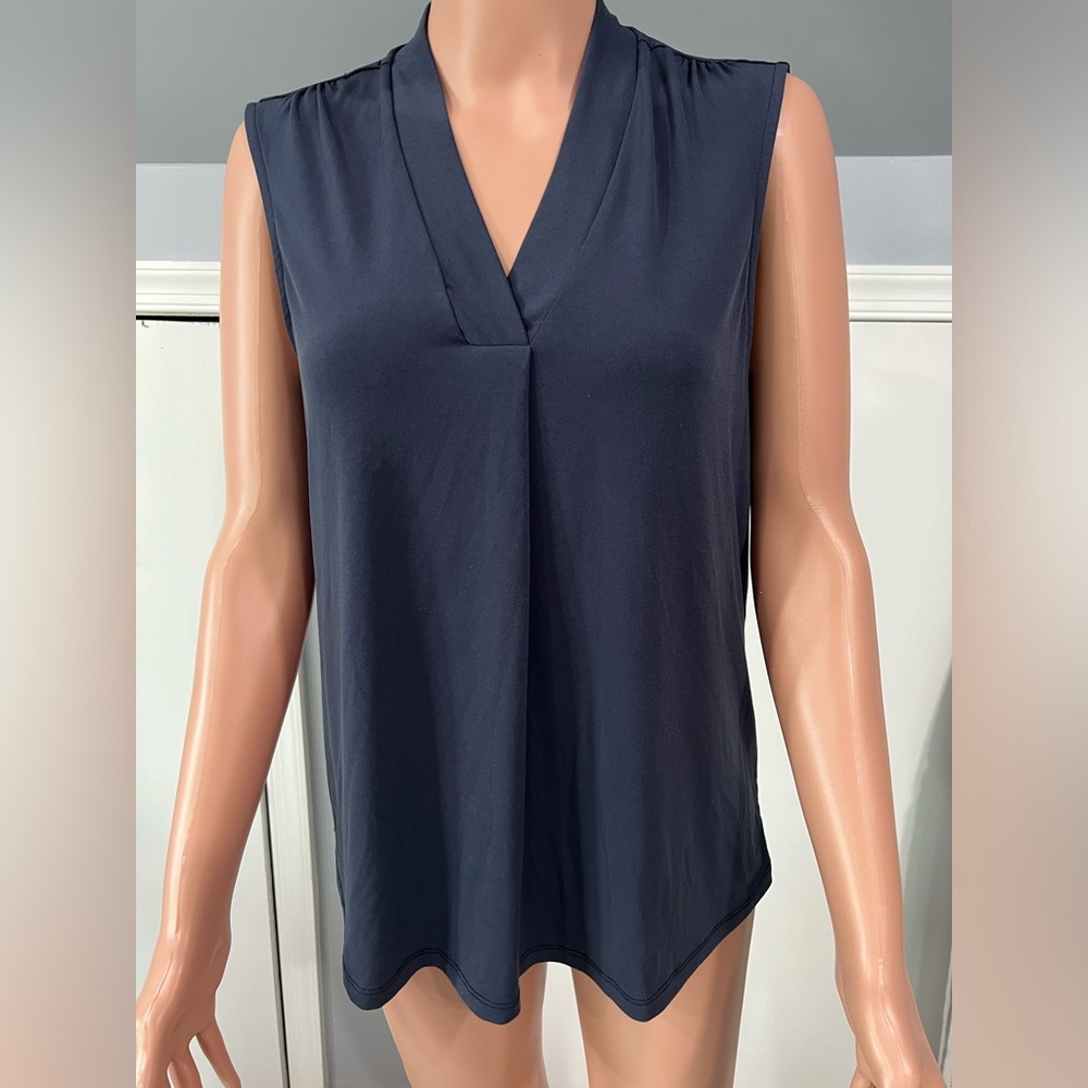 Jones New York woman’s blouse
